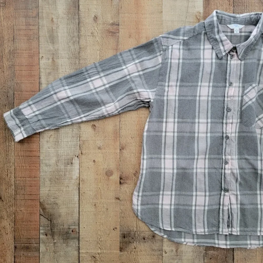 Time and Tru Gray and Pink Plaid Flannel Button Down Large - Picture 6 of 16